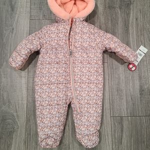 Baby Girl Snowsuit NWT 0-3mo pink